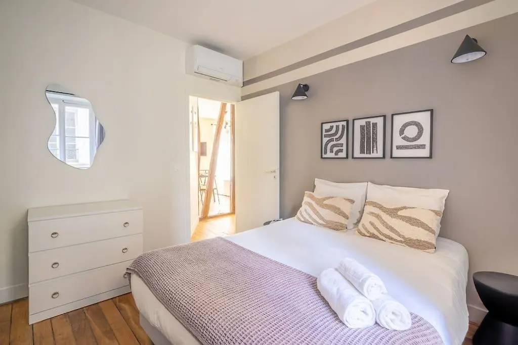4#two Bedrooms#champs Elysees#arc De Triomphe#ac Apartment *